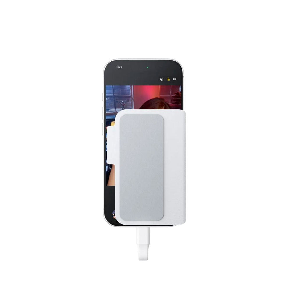 INSTA360 SNAP SELFIE SCREEN WITH LIGHT