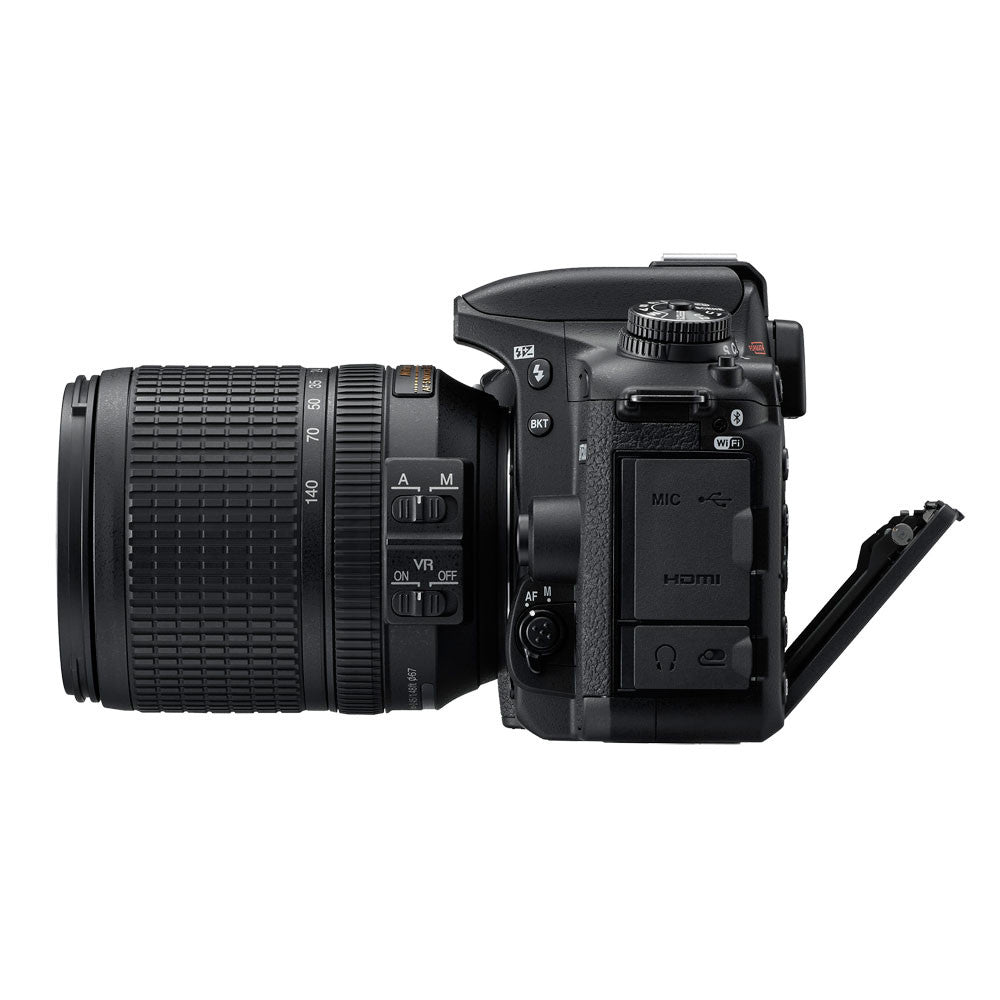 NIKON D7500 + AF-S DX 18-140 mm f/3,5-5,6 G ED VR