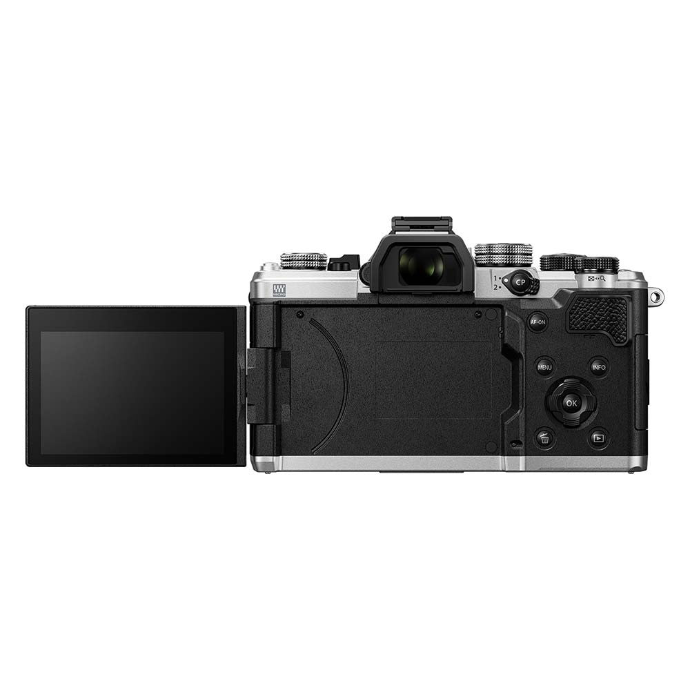 OM SYSTEM OM-3 Silver + Grip Leofoto